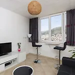 Apartment Karlo